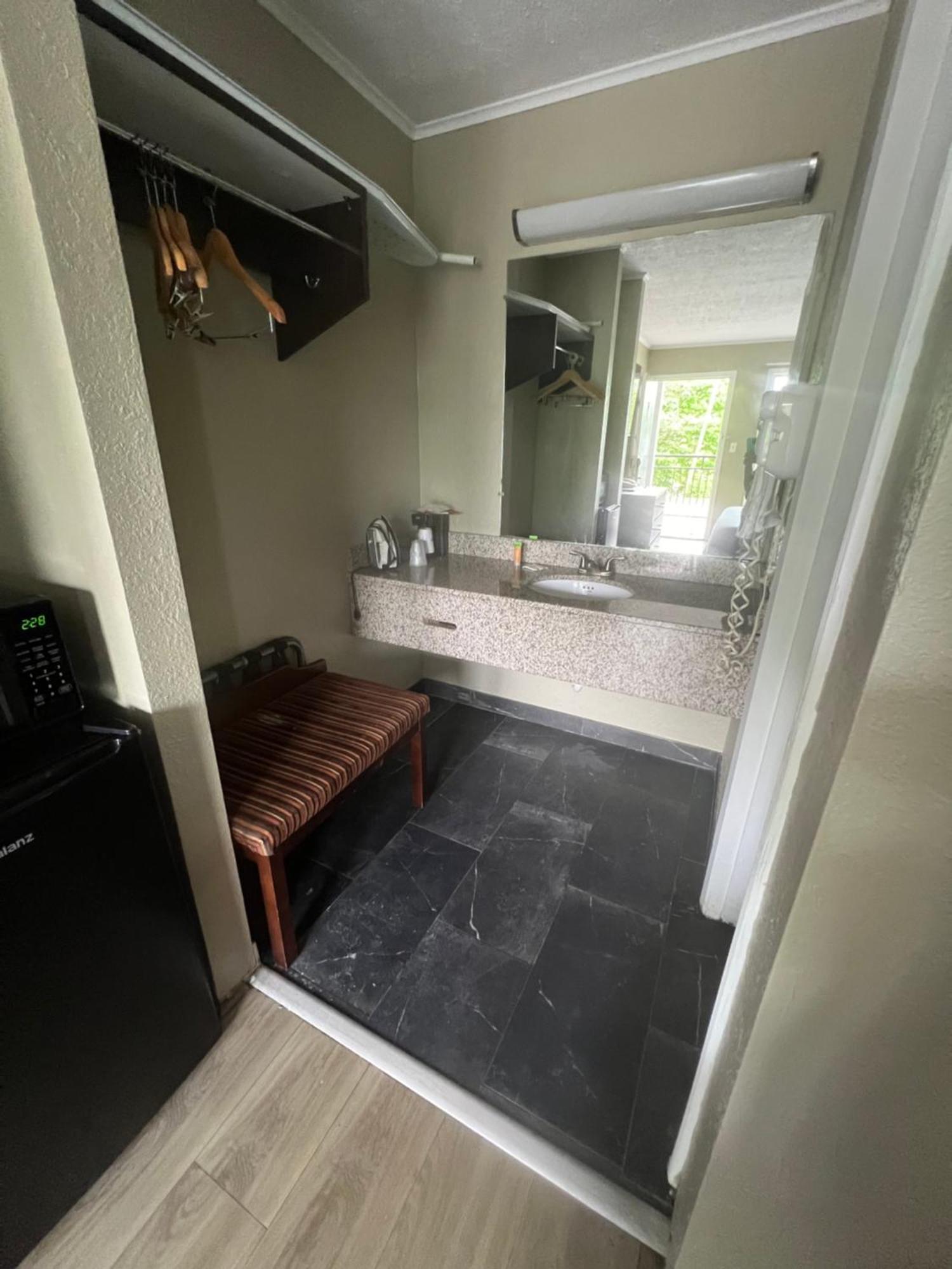 Travel Inn Kingsport Εξωτερικό φωτογραφία